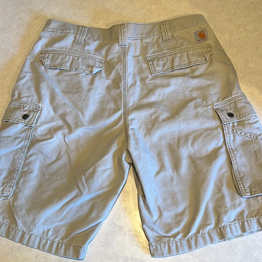 Men’s 38 Cargo Carhartt Shorts - Picture 3 of 3